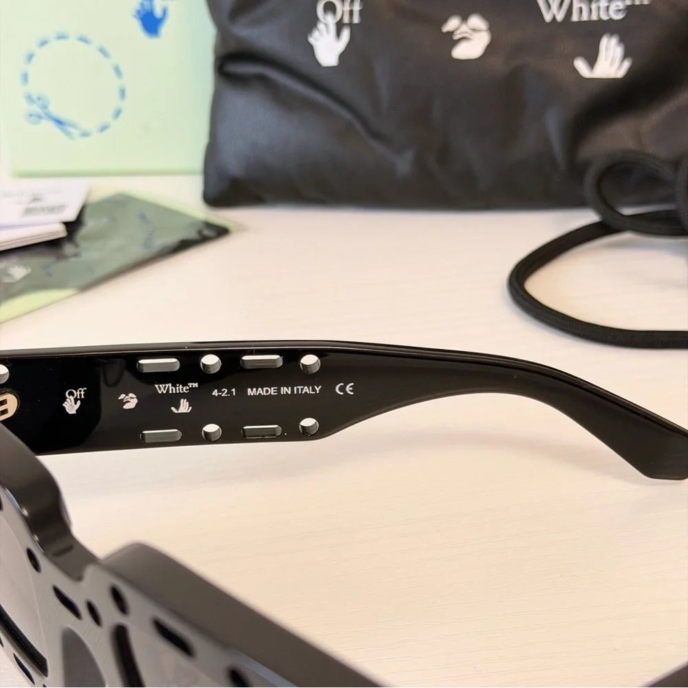 New! Off-White Black Sunglasses, OERI025 1007, Unisex, Authentic